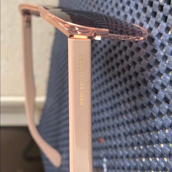 Nanette Lepore women’s sunglasses - Picture 5 of 6